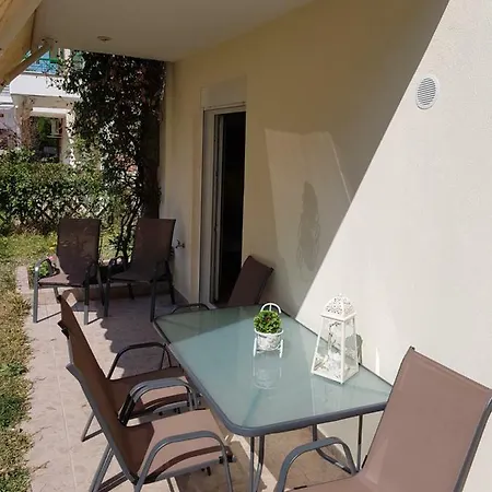 Konstantinos Luxury * Skála Foúrkas